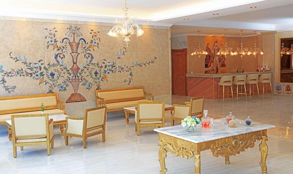 Kairaba Mythos Palace - Adults Only Kouspádhes İç mekan fotoğraf The lobby of the hotel